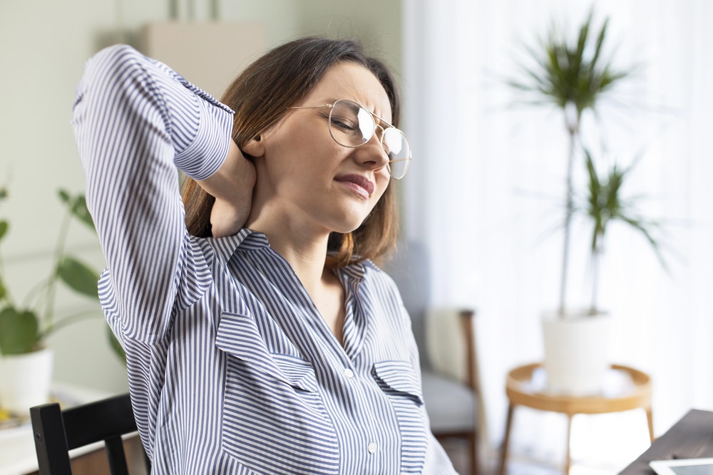 Pinched Nerves: Causes, Symptoms, and What You Can Do